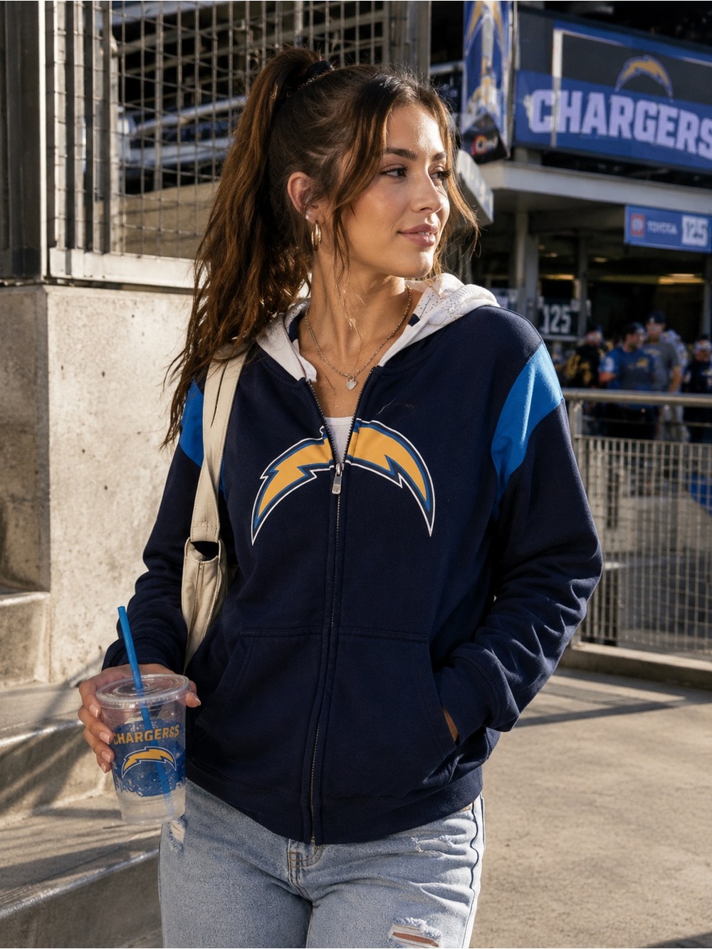 Chargers Hooded Zipper Sweater. Size Youth M